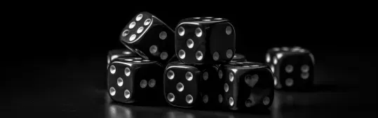 Dés à jouer empilés